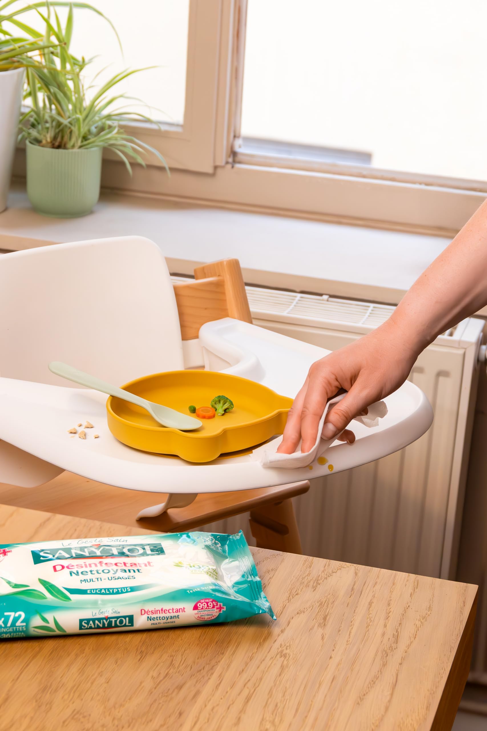 sanytol-lingettes-d-sinfectantes-multi-usages-pamplemousse-citronnelle-x72-bact- image 7
